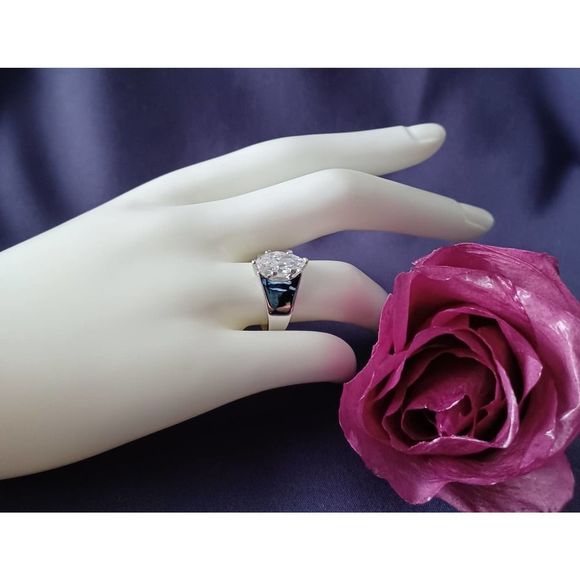 Swarovski Elements - Size 7 - Silver tone ring as pictured - Picture 2 of 6